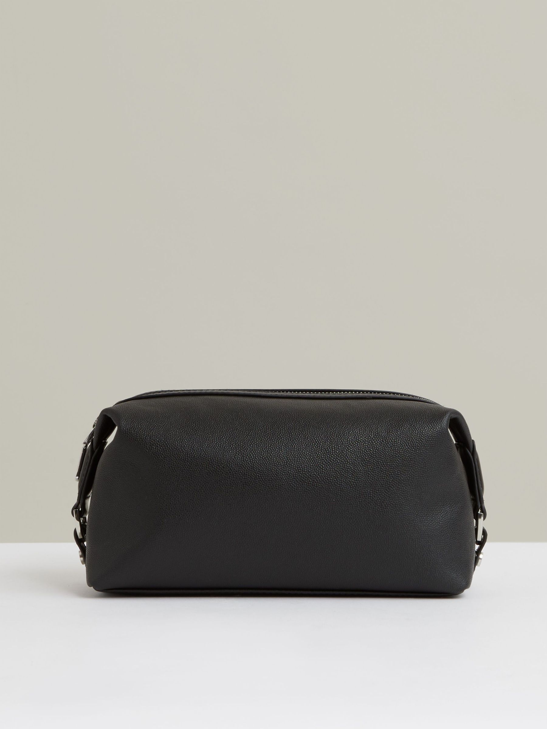 Micro-Grain Leather Washbag in Black (H17107) | £98