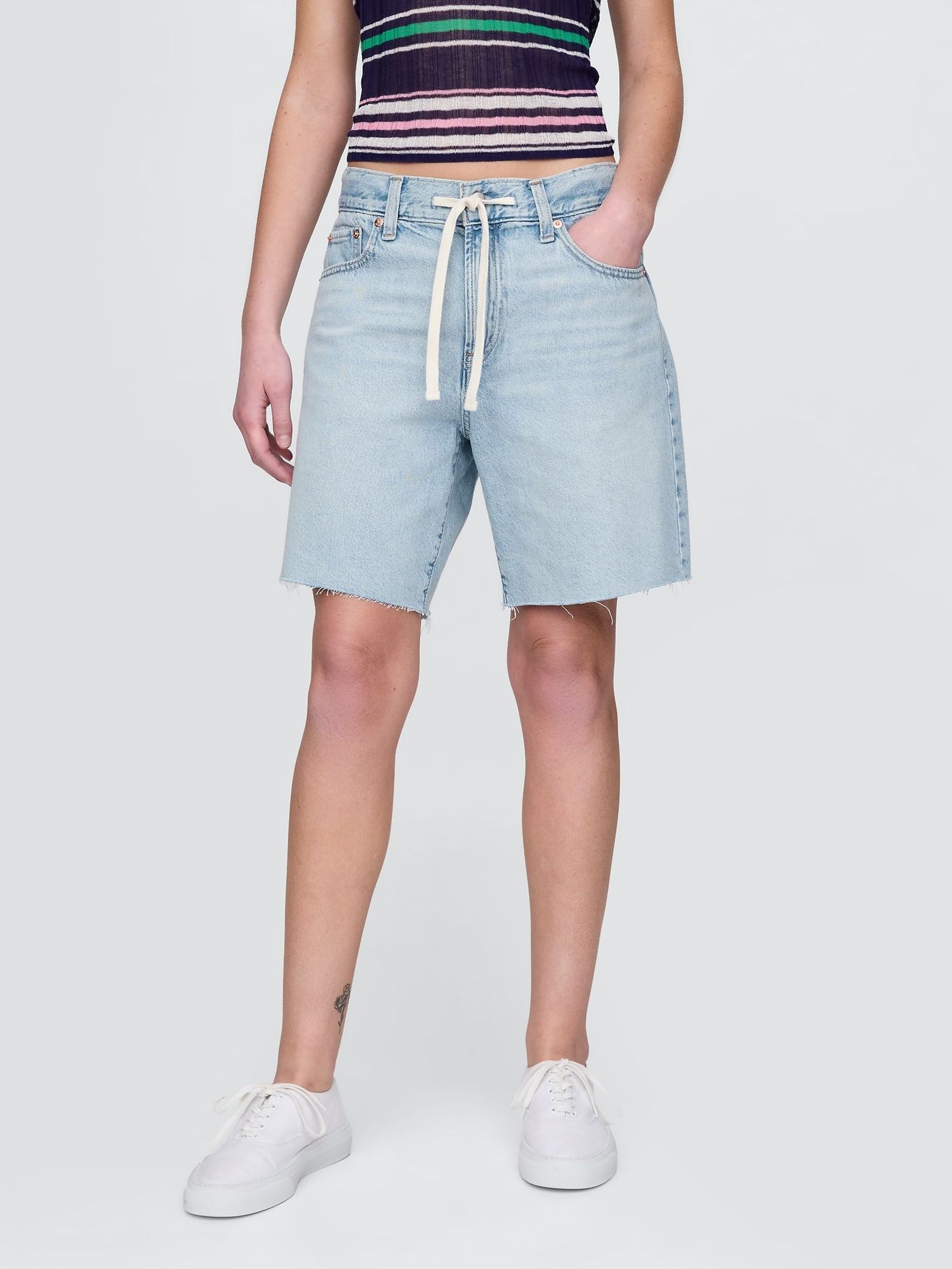 Blue 8" Mid Rise 90s Loose Denim Bermuda Shorts (H22666) | £45