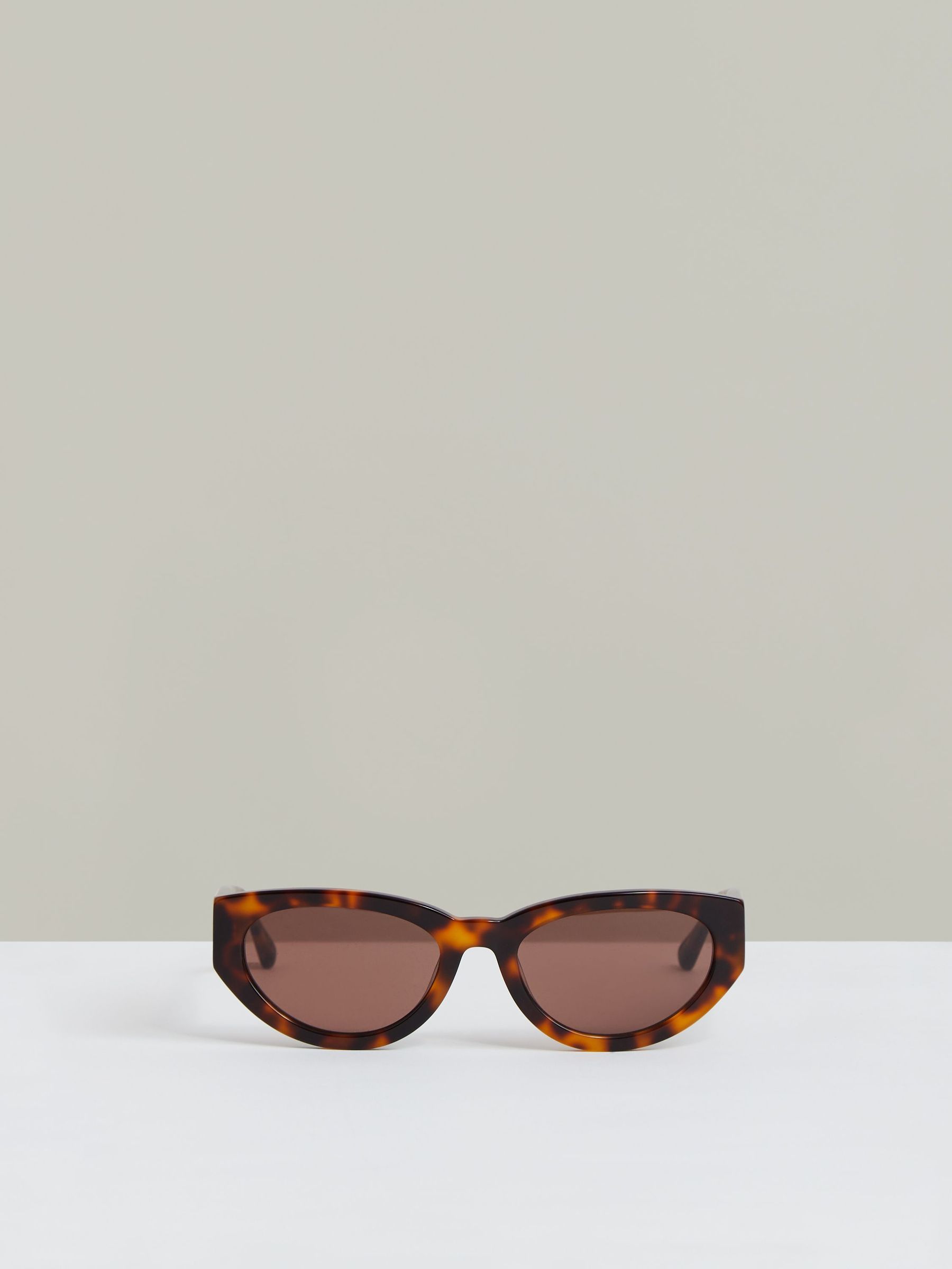 MESSYWEEKEND Oval Frame Sunglasses in Brown (H46608) | £85