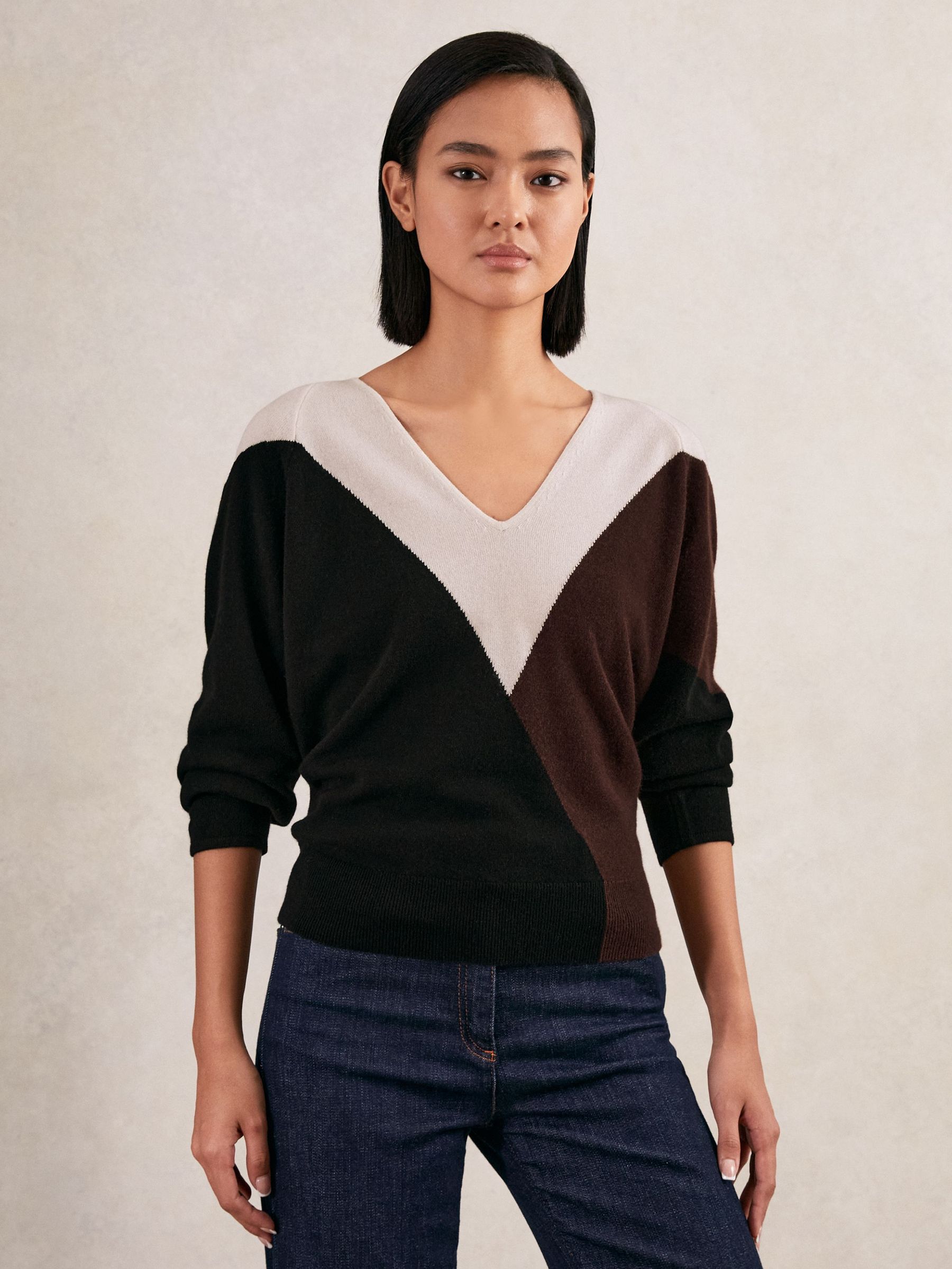 Wool-Blend Colourblock Knit Jumper with Cashmere in Black/Burgundy/Cream (H48600) | £130