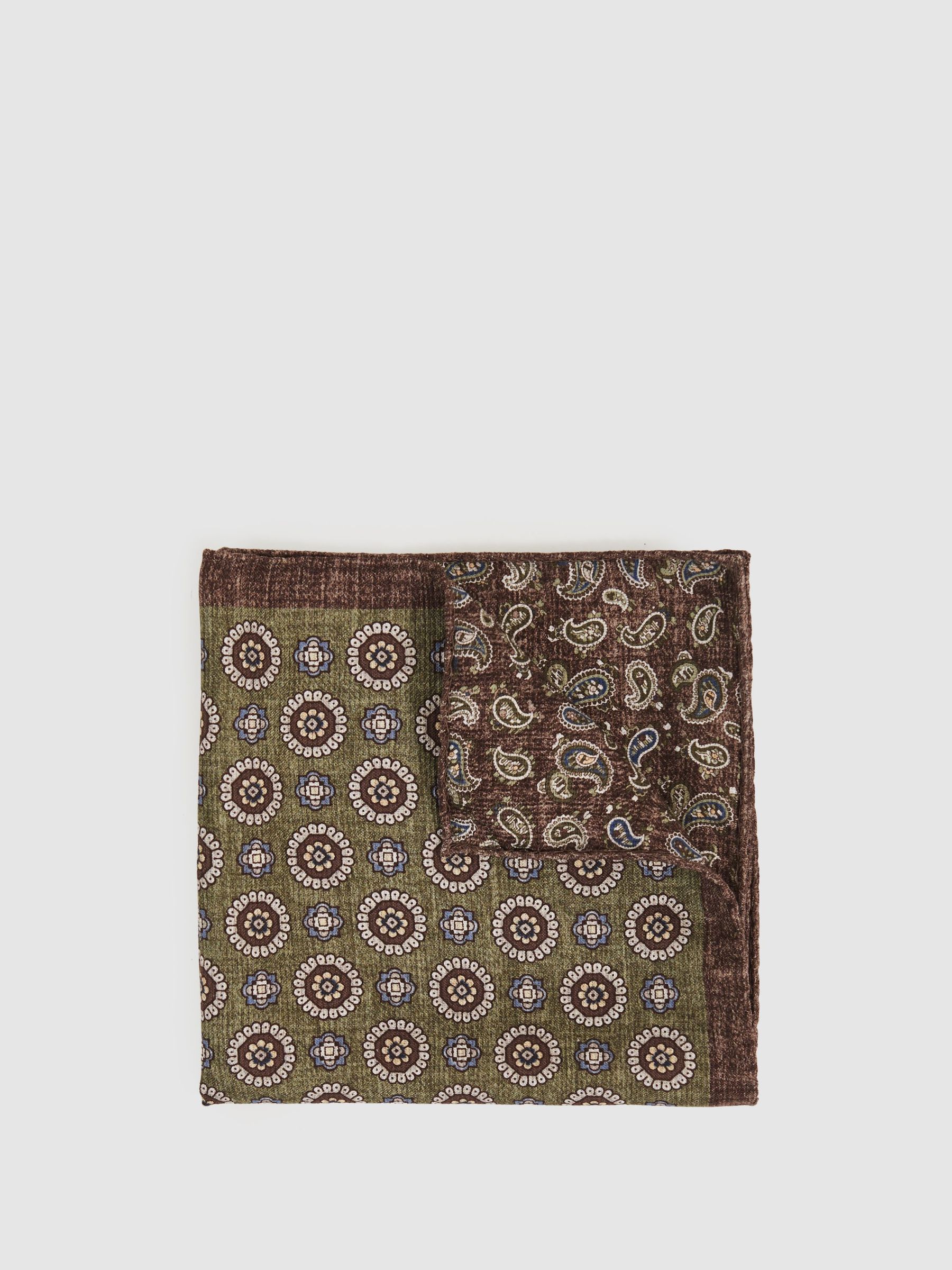 Silk Medallion Paisley Pocket Square in Sage (H49065) | £38