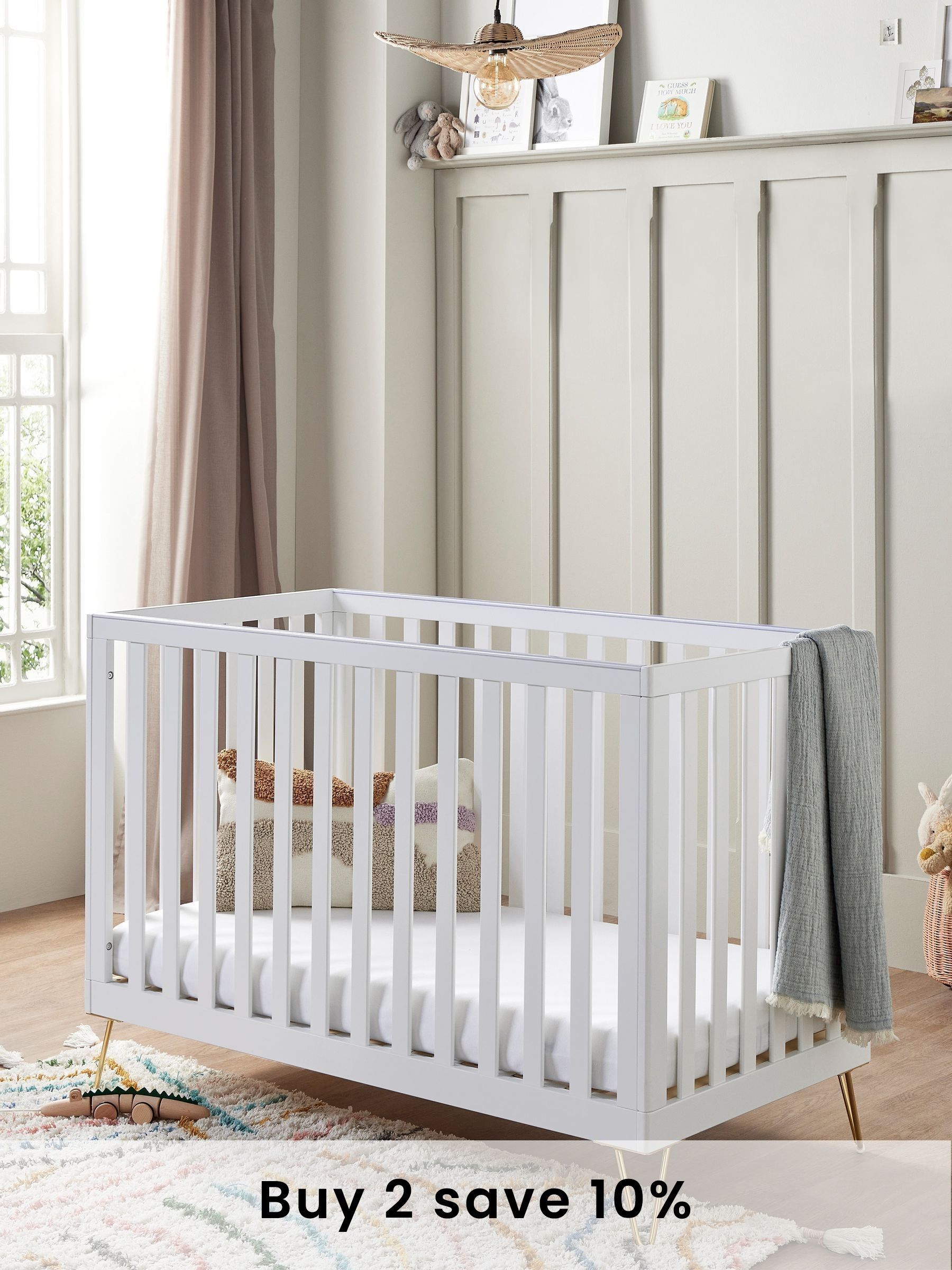 Babymore White Kimi Cot Bed (H49852) | £200