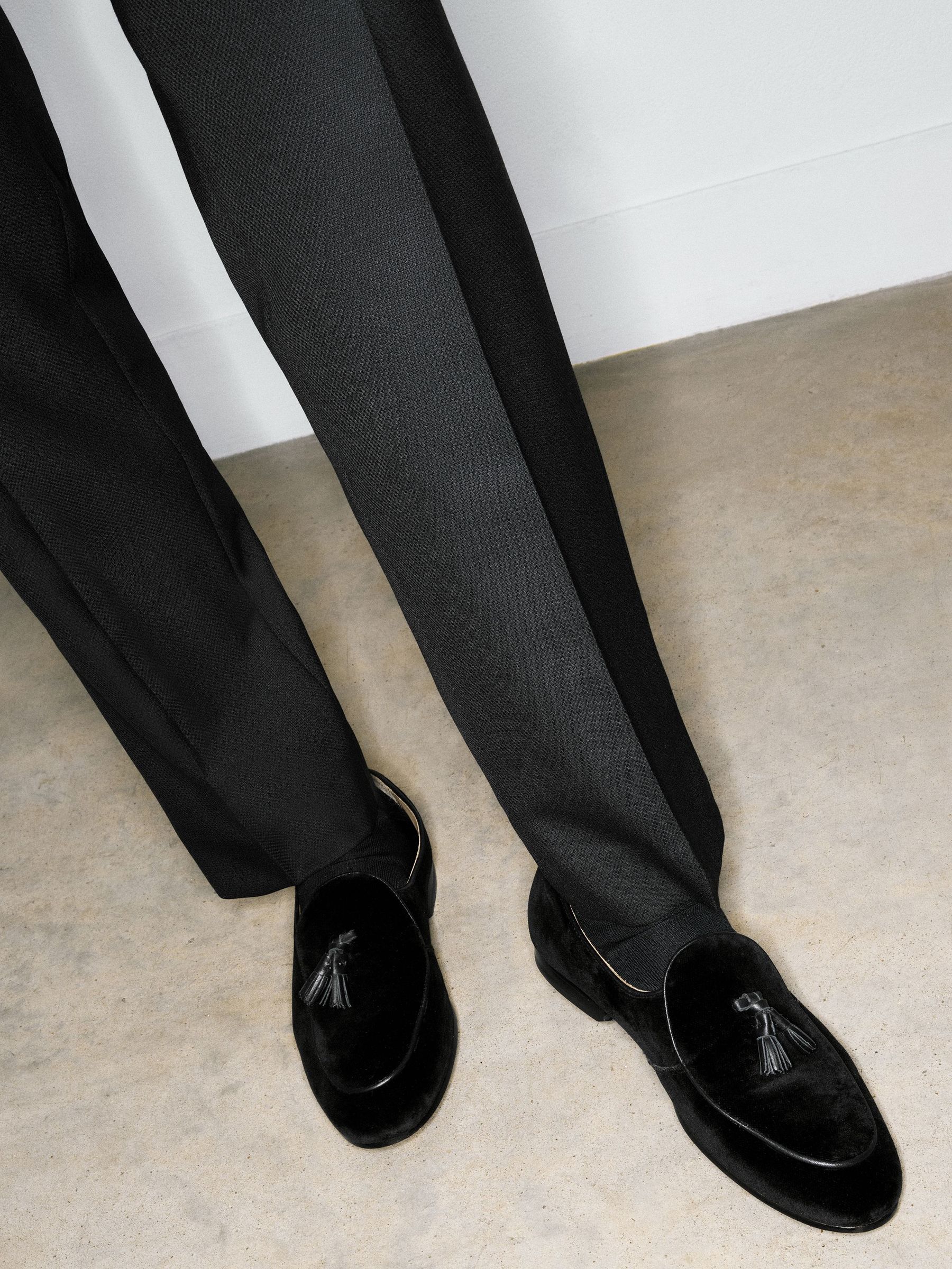 Tassel-Detail Loafers in Black (H50989) | £188