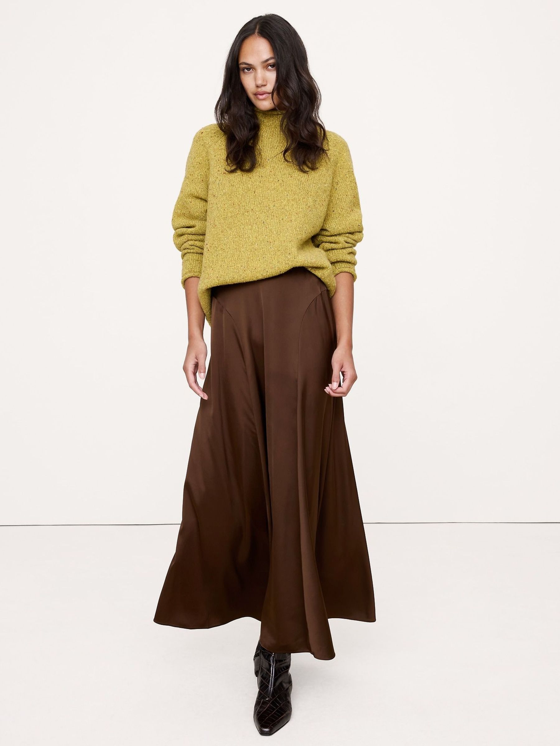 Banana Republic Brown Stretch Satin Maxi Skirt (H55549) | £95