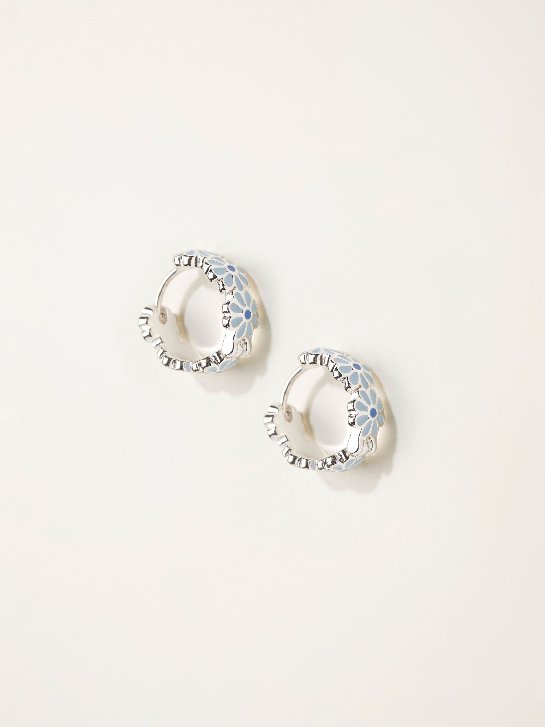 Silver Tone Daiy Enamel Hoop Earrings (H68333) | £10.50