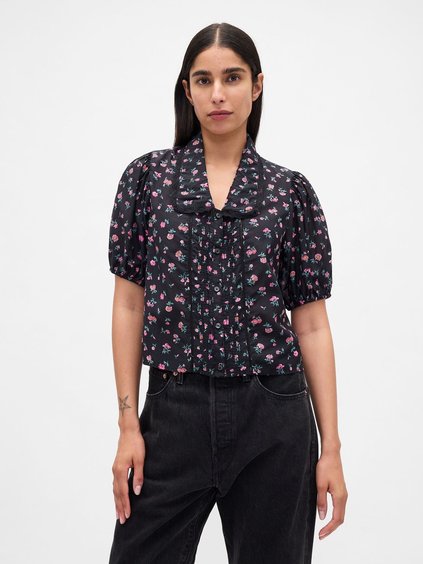 Black/Pink Floral Puff Sleeve Collared Top (H69917) | £45