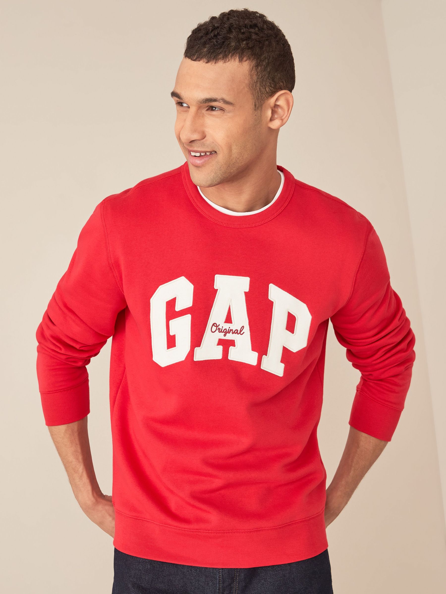 Red Logo Fleece Crew Neck Sweatshirt (H72222) | £30