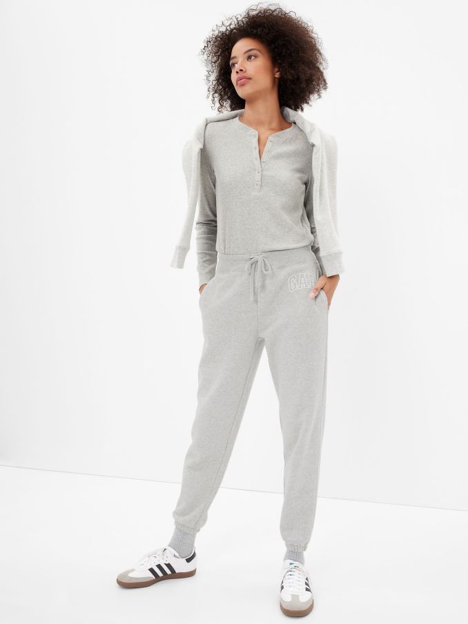 Light Grey Vintage Arch Logo Fleece-Lined Joggers (K41226) | £30