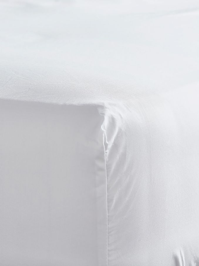 Bedfolk White Classic 100% Cotton Fitted Sheet (K73882) | £35 - £45