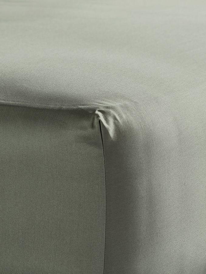 Bedfolk Green 100% Cotton Luxe Fitted Sheet (K73890) | £55 - £95