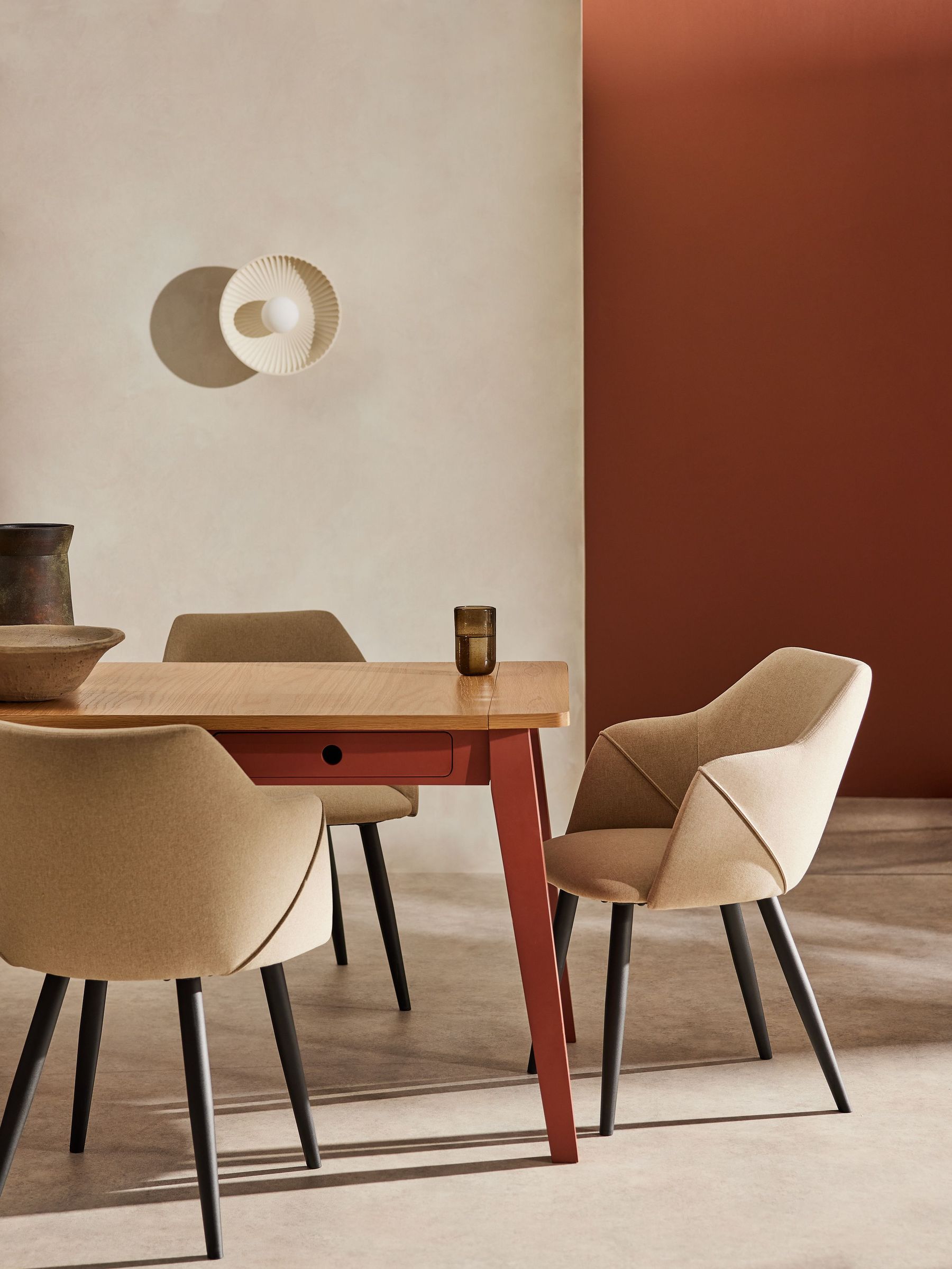 Set of 2 Lule Arm Dining Chairs in Ecru Marl and Black Legs (K76966) | £329
