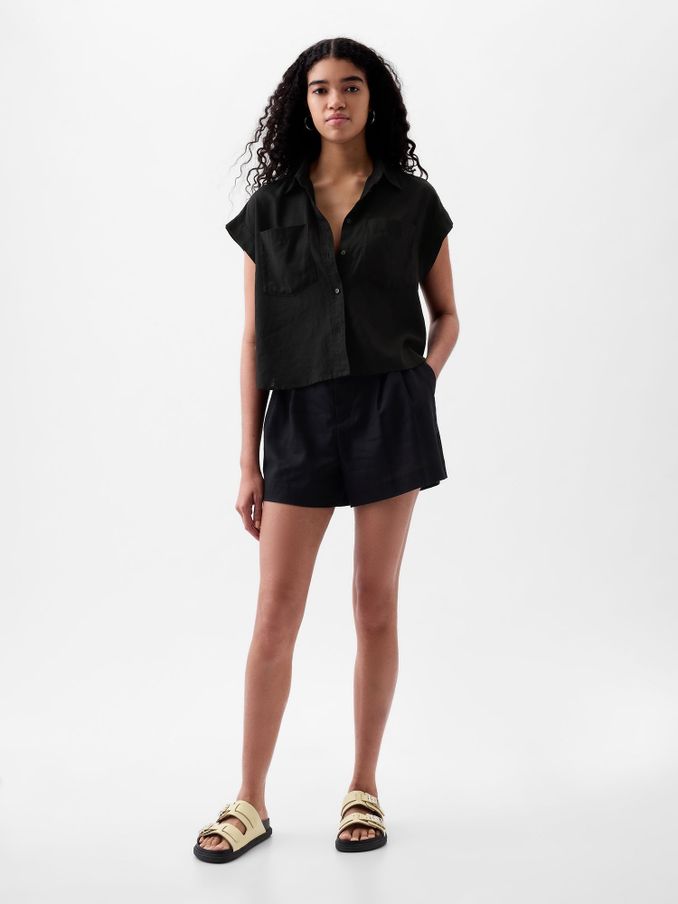 Black Linen-Blend Short Sleeve Cropped Shirt. (K78211) | £17