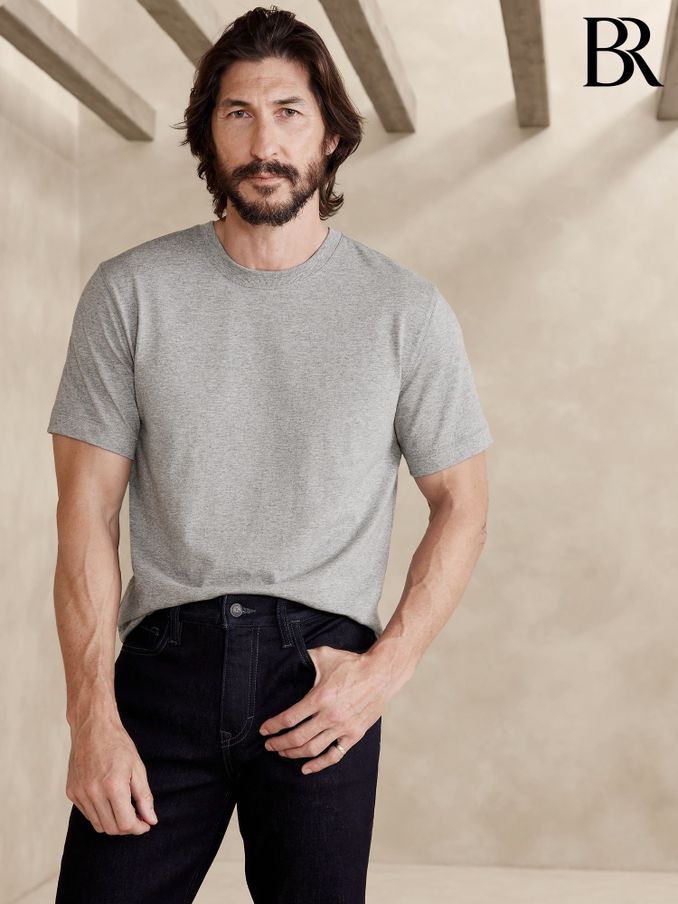 Banana Republic Grey Authentic SUPIMA Crew Neck T-Shirt (K90444) | £40