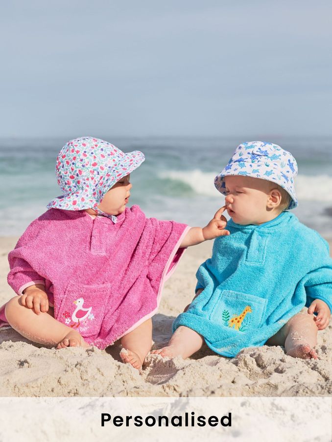 Personalised Towelling Poncho in Pink (N42168) | £28