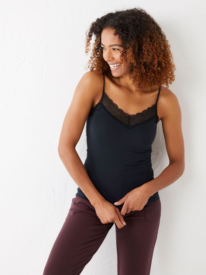 Black V-Neck Lace Vest (N44865) | £9