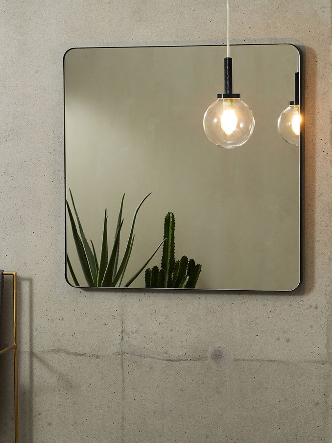 Vaughn Pendant Light in Black (N55331) | £24