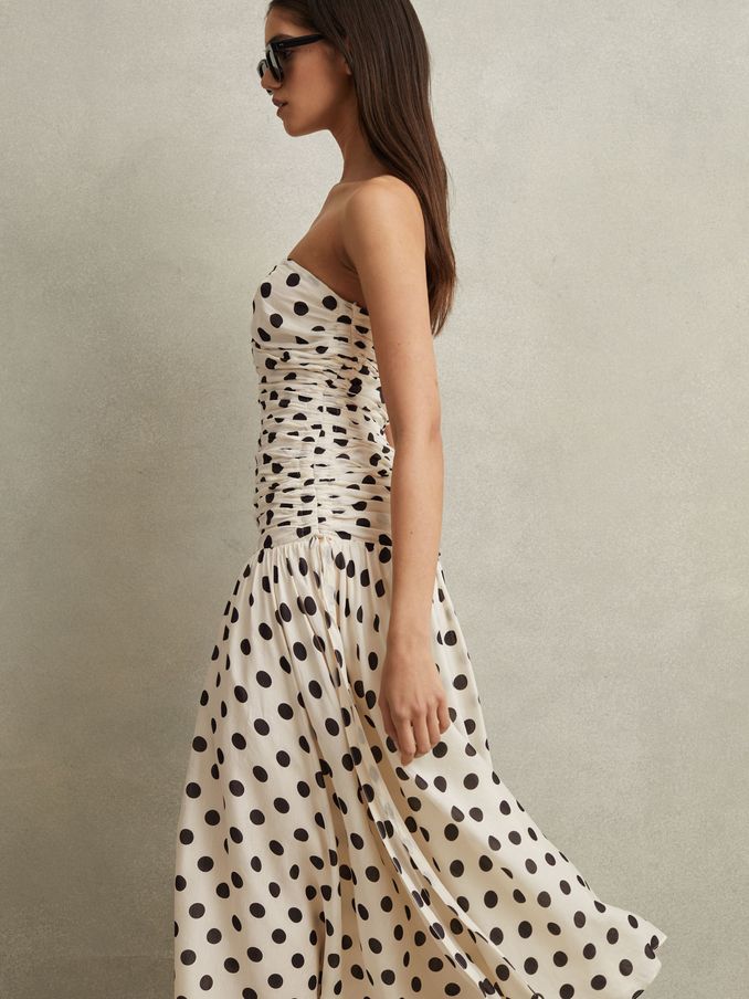 Viscose Linen Polka Dot Ruched Maxi Dress in White/Black (N72492) | £108