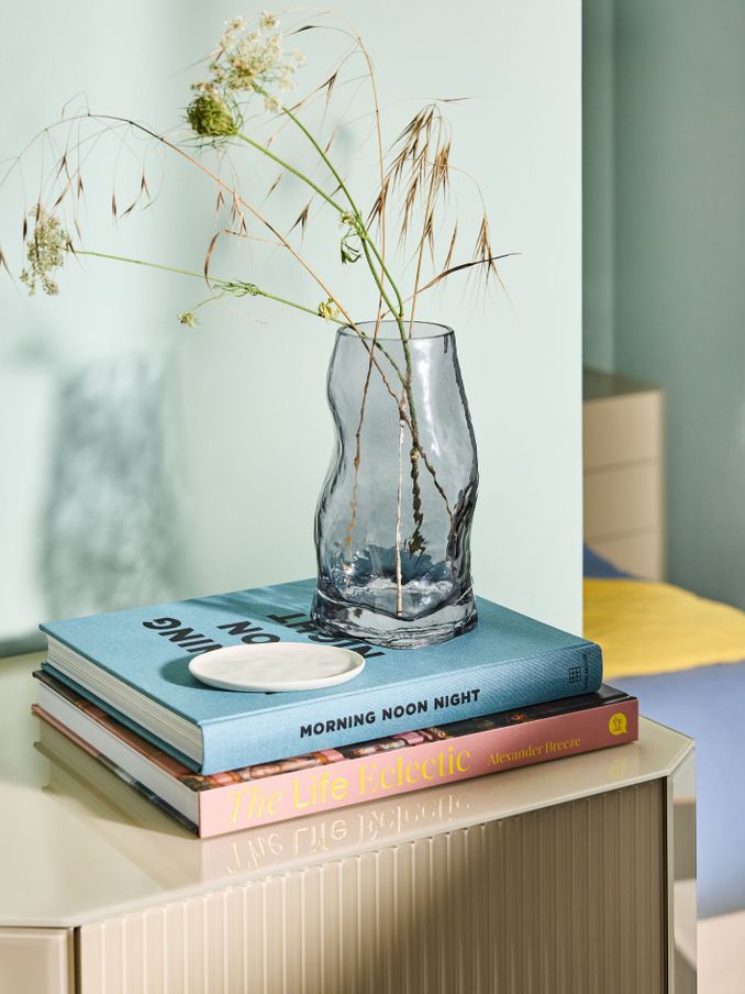 Rhea Vase in Smoke Grey (N79098) | £15