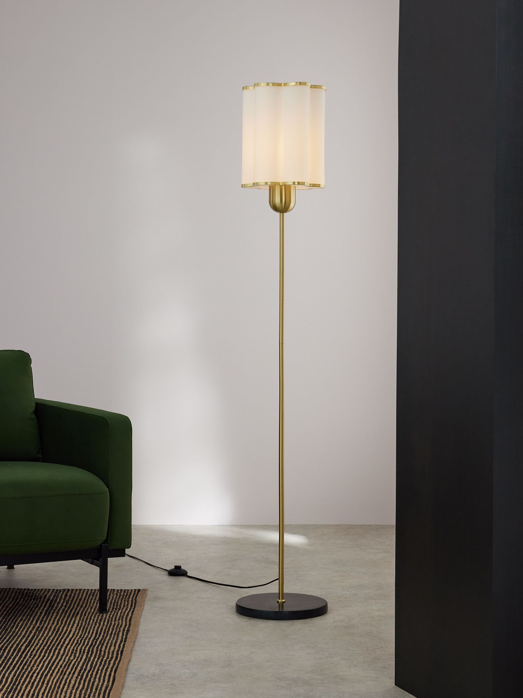Stella Floor Lamp in Brass (N99422) | £169