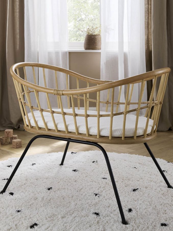 Cuddleco Natural Aria Wave Rattan Crib (N99514) | £199
