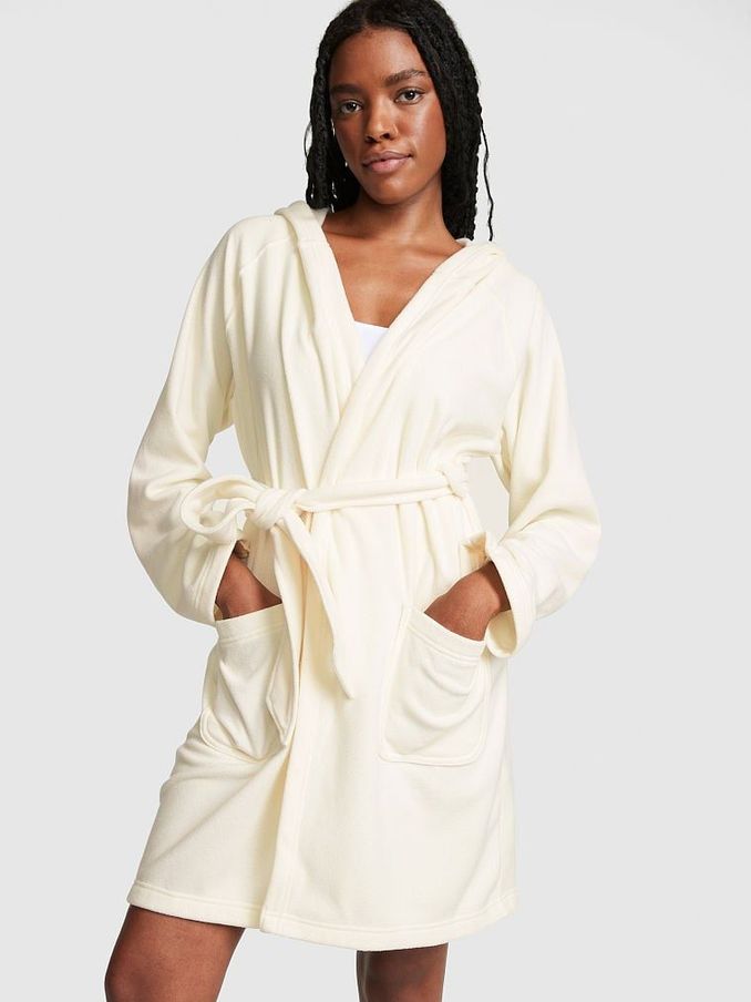 Creamer White Polar Fleece Robe (Q10648) | £25