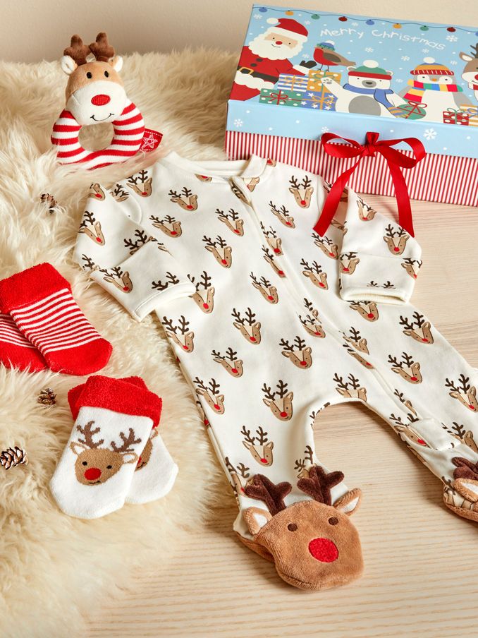 Reindeer Baby Gift Set in Cream (Q63618) | £42