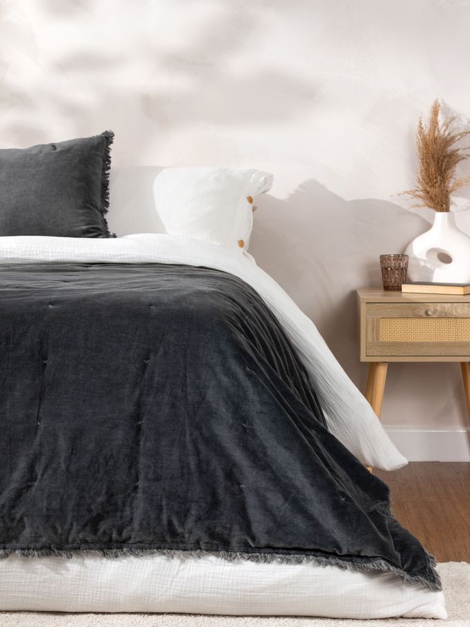 Yard Slate Blue Jaye Velvet Fringed Filled 100% Cotton Bedspread (Q83900) | £92