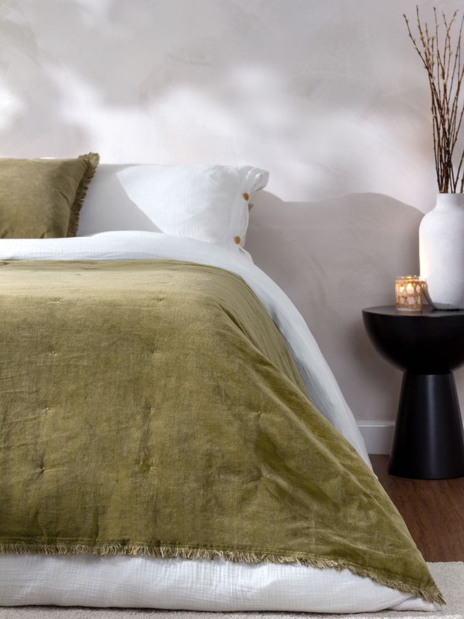Yard Moss Green Jaye Velvet Fringed Filled 100% Cotton Bedspread (Q83966) | £92