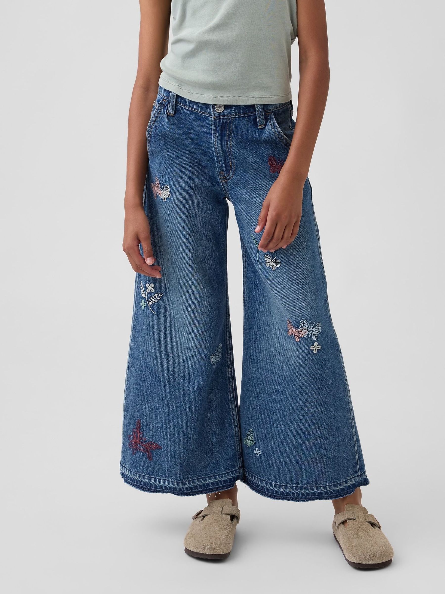 Medium Wash Embroidered - Low Rise Baggy Jeans