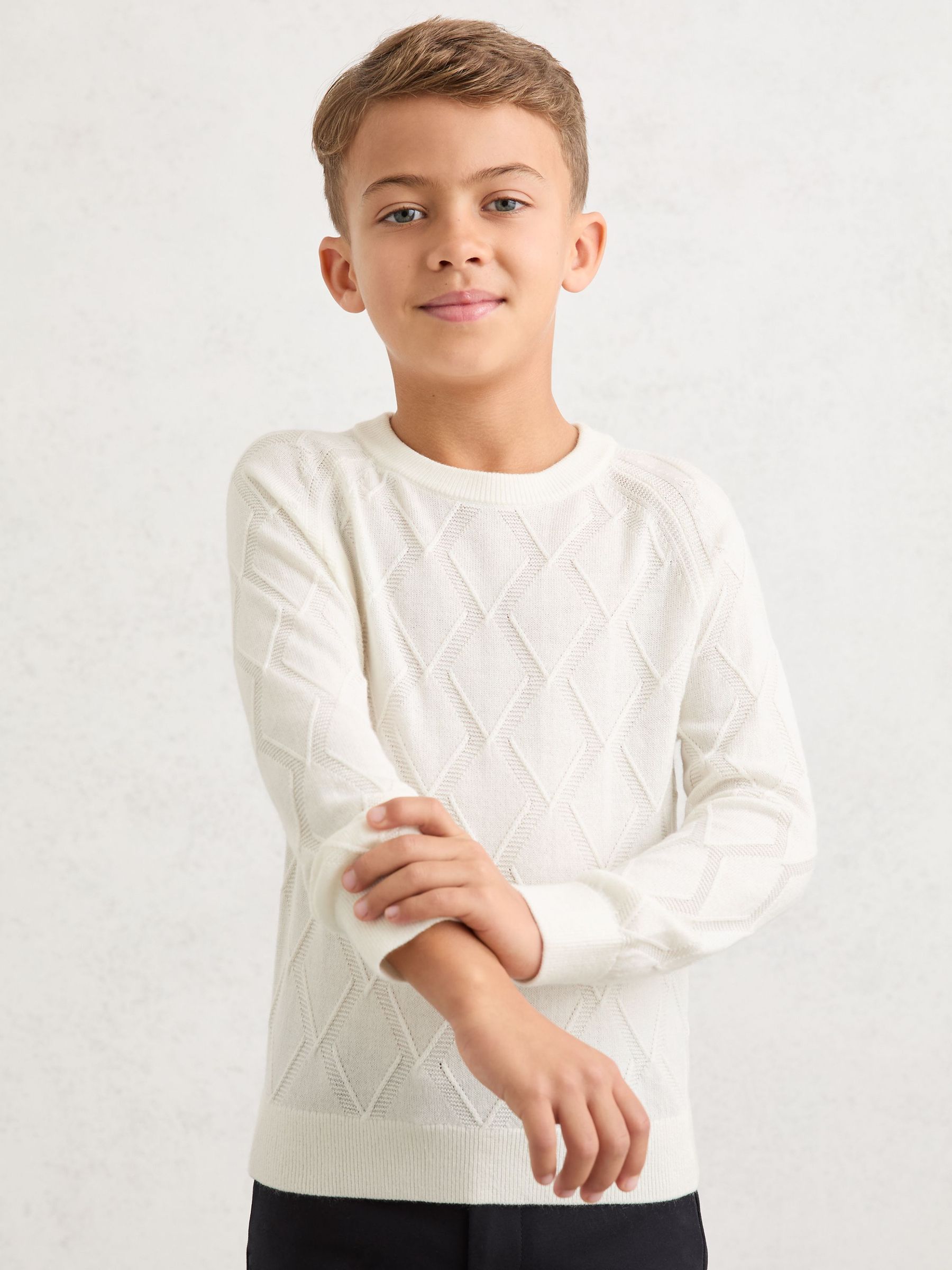 Jumper in Off White (V04077) | £42