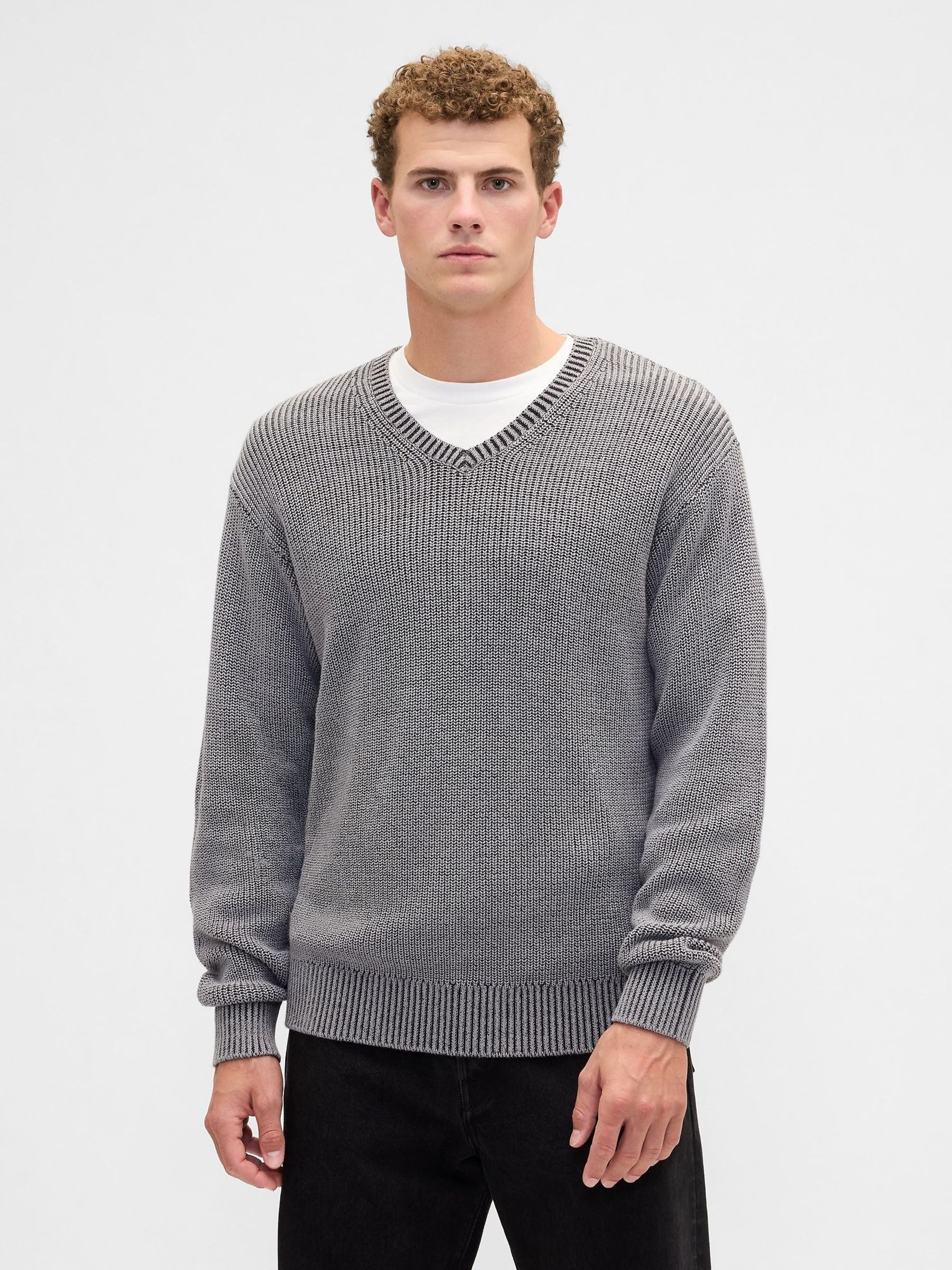 Grey Relaxed Ribbed V-Neck Jumper (V20525) | £45