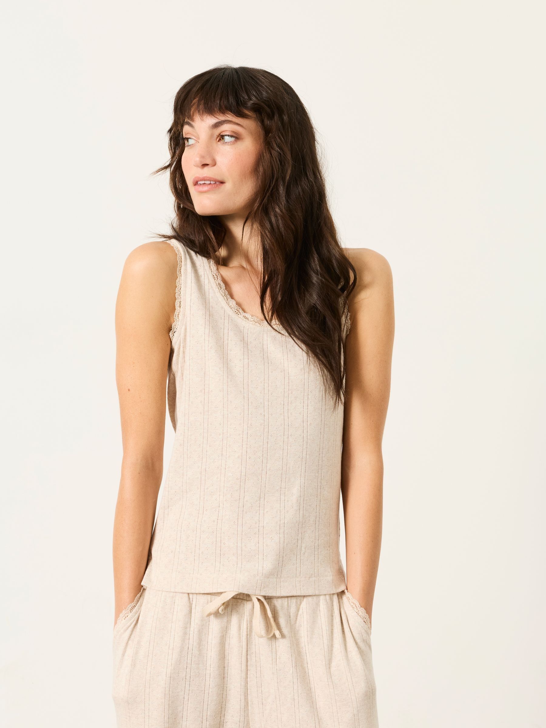 Oatmeal - Pointelle Lace Trim Vest