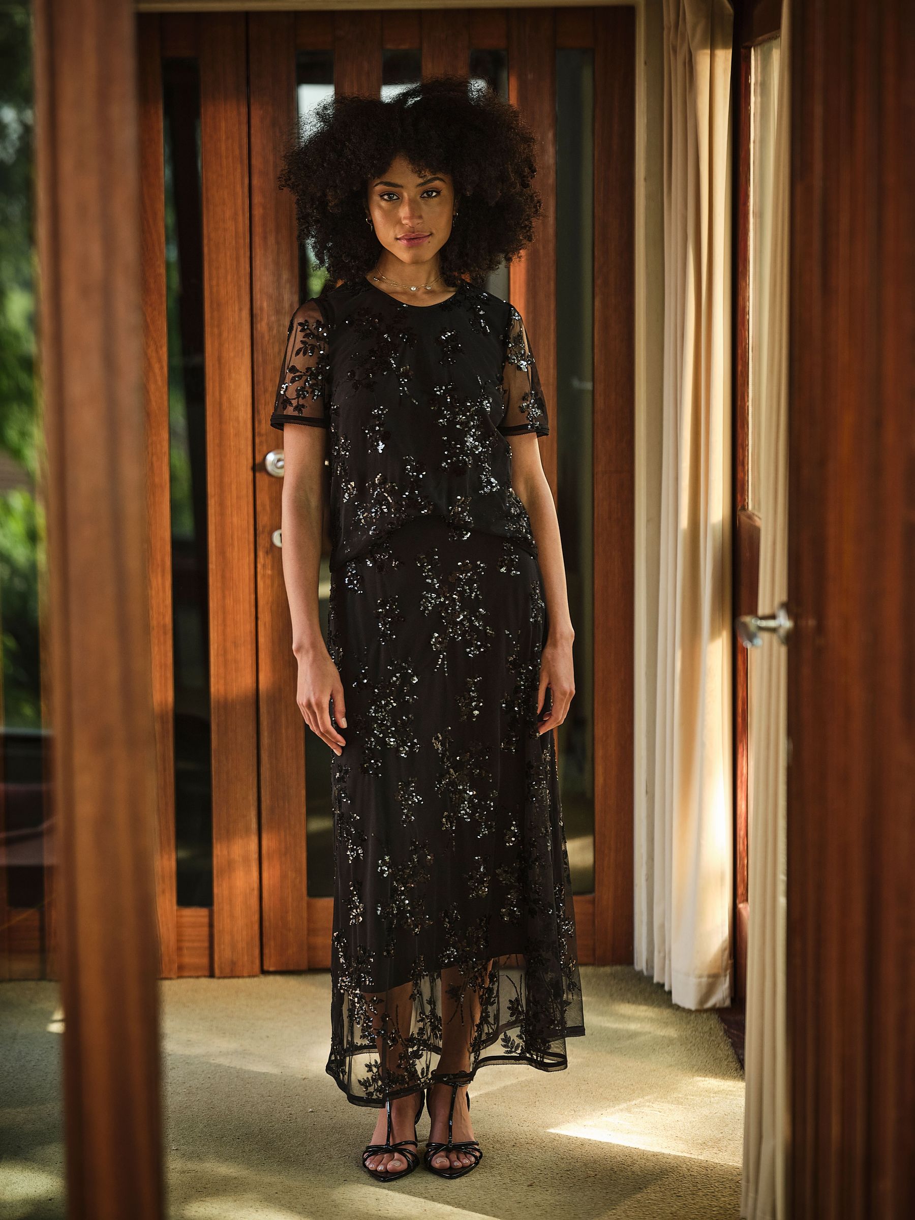 Black - Pia Sequin Midi Skirt
