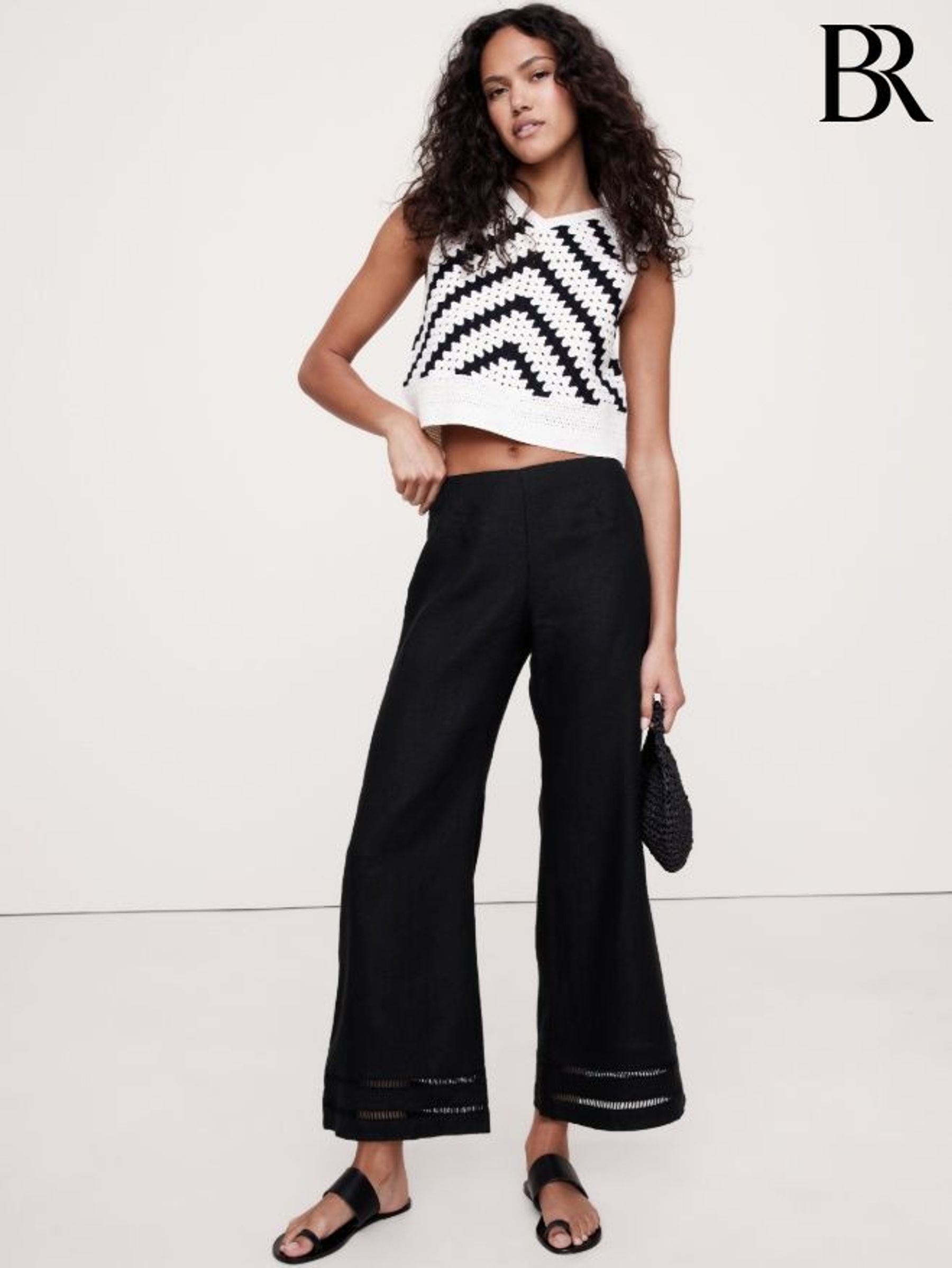 Banana Republic Black Mid-Rise Kick-Flare Lace-Trim Linen Ankle Trousers (W24685) | £95