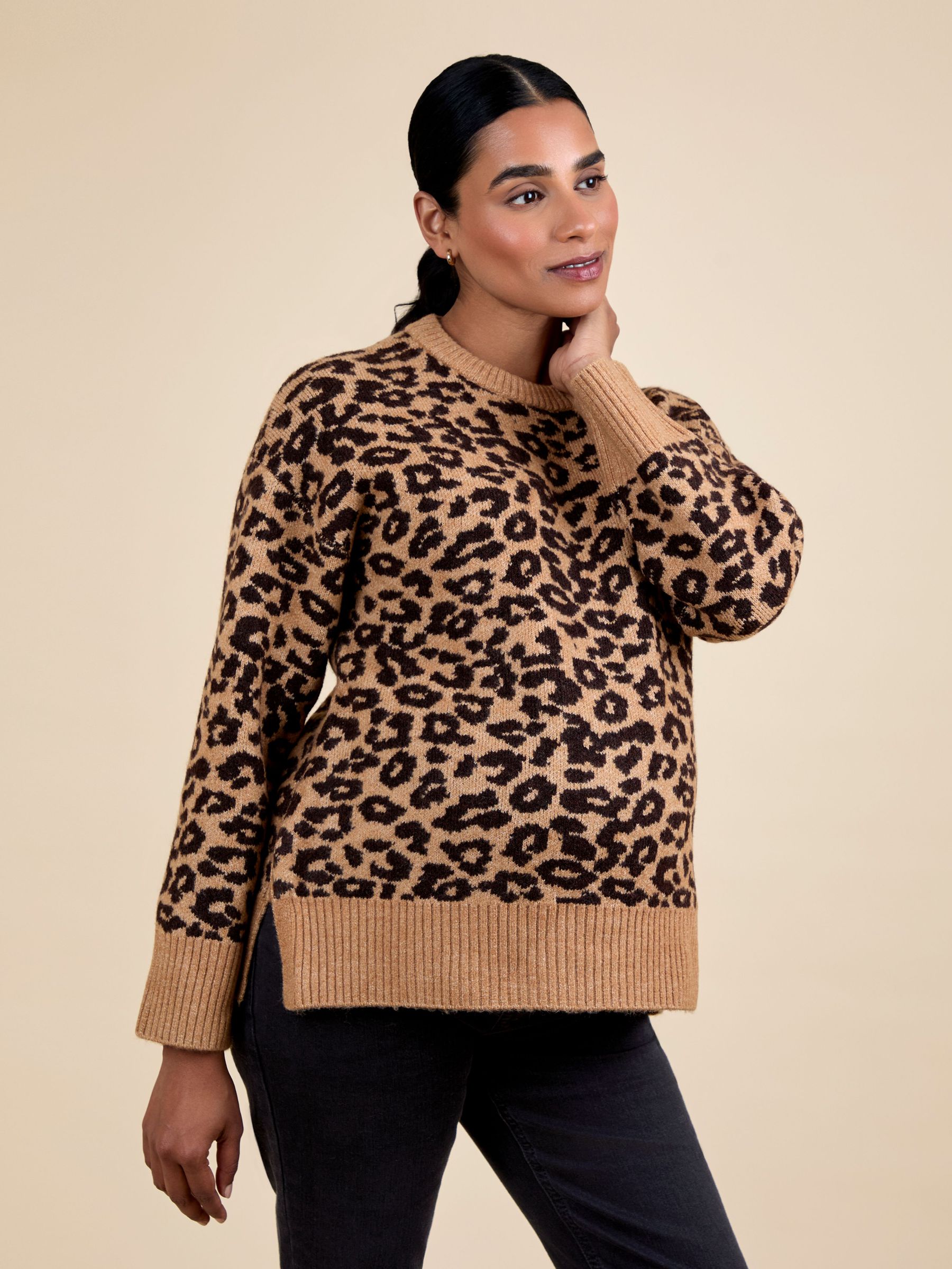 Brown Animal Crew Neck Maternity And Nursing Jumper (W28127) | £45