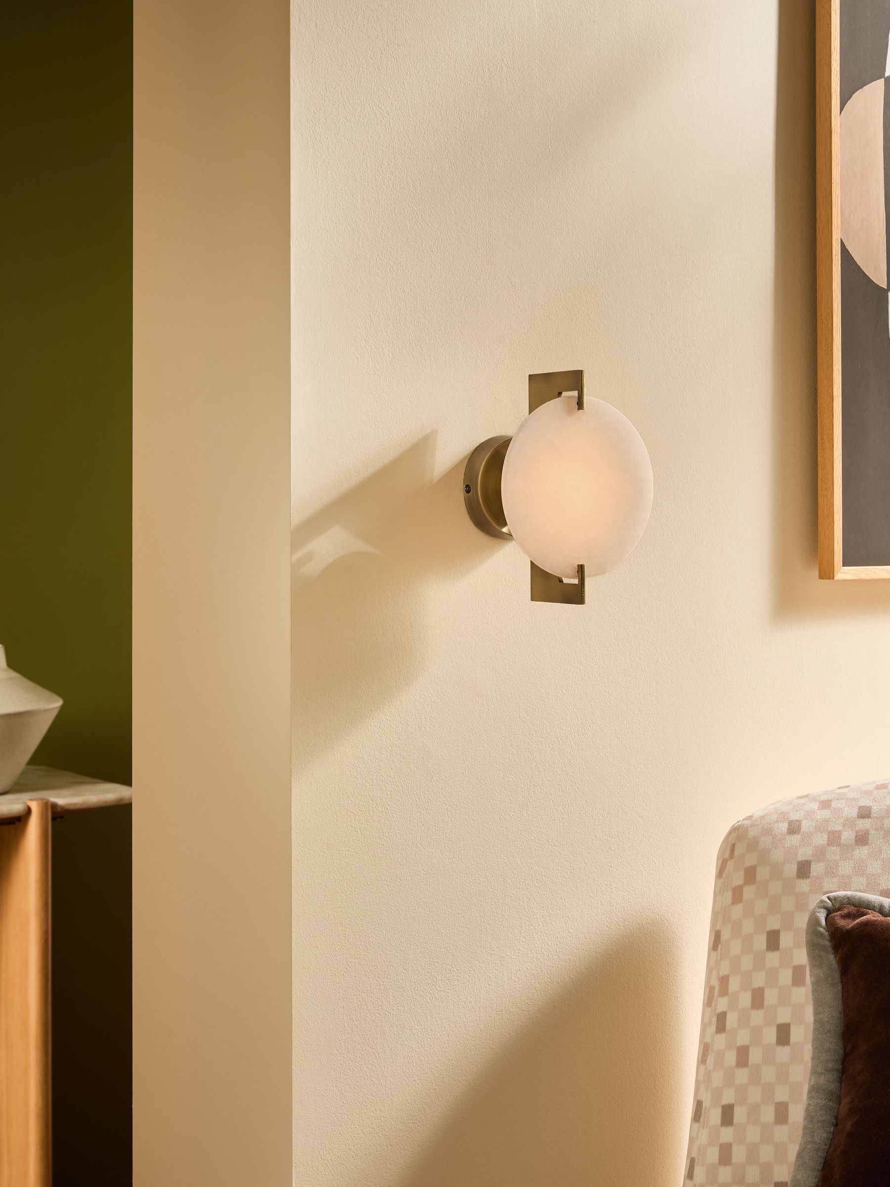 Quila Wall Light in Brass (W28956) | £89
