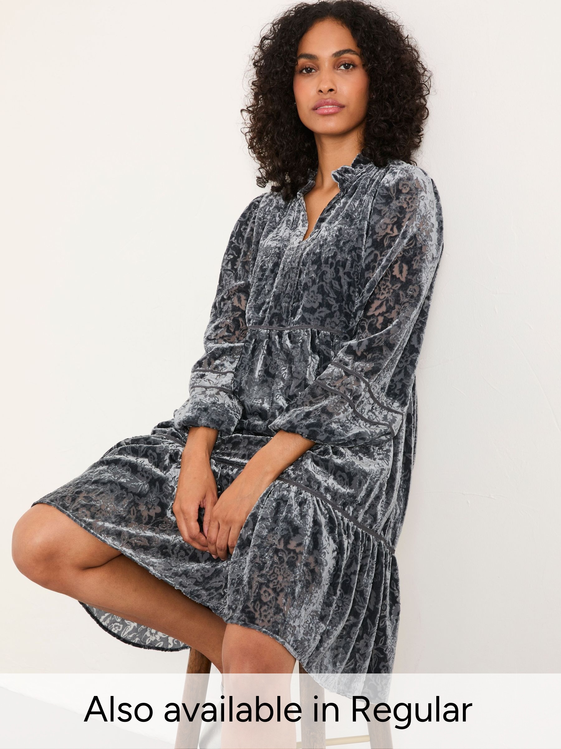 Riley Dark Grey Petite Devore Dress (W48897) | £79