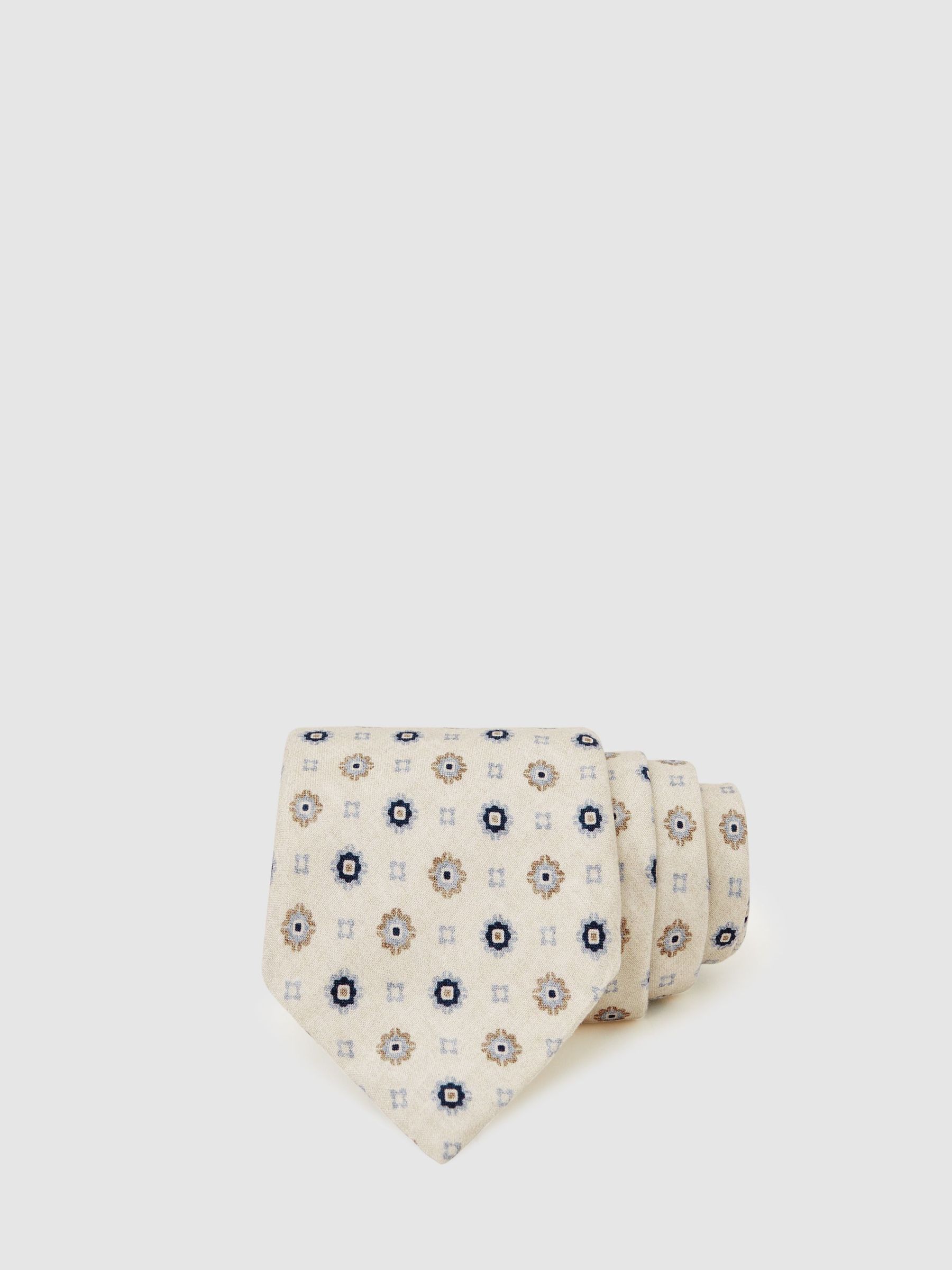 Silk Floral-Medallion Tie in Ivory (W55813) | £68