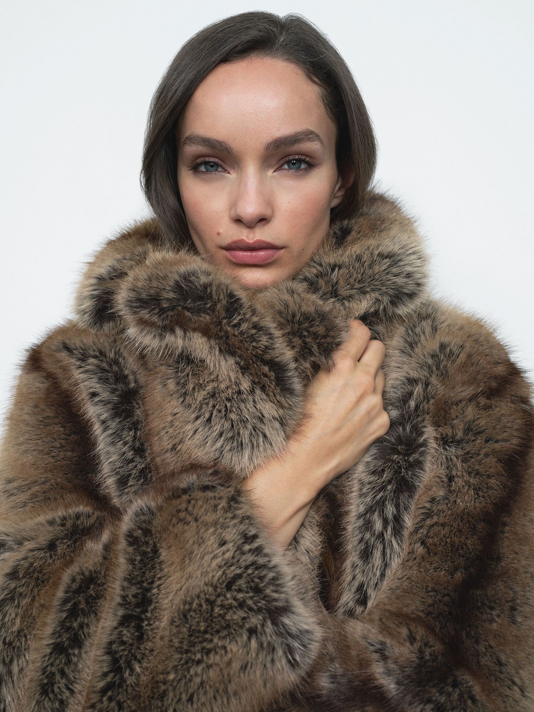 Faux-Fur Coat in Brown (W64869) | £350