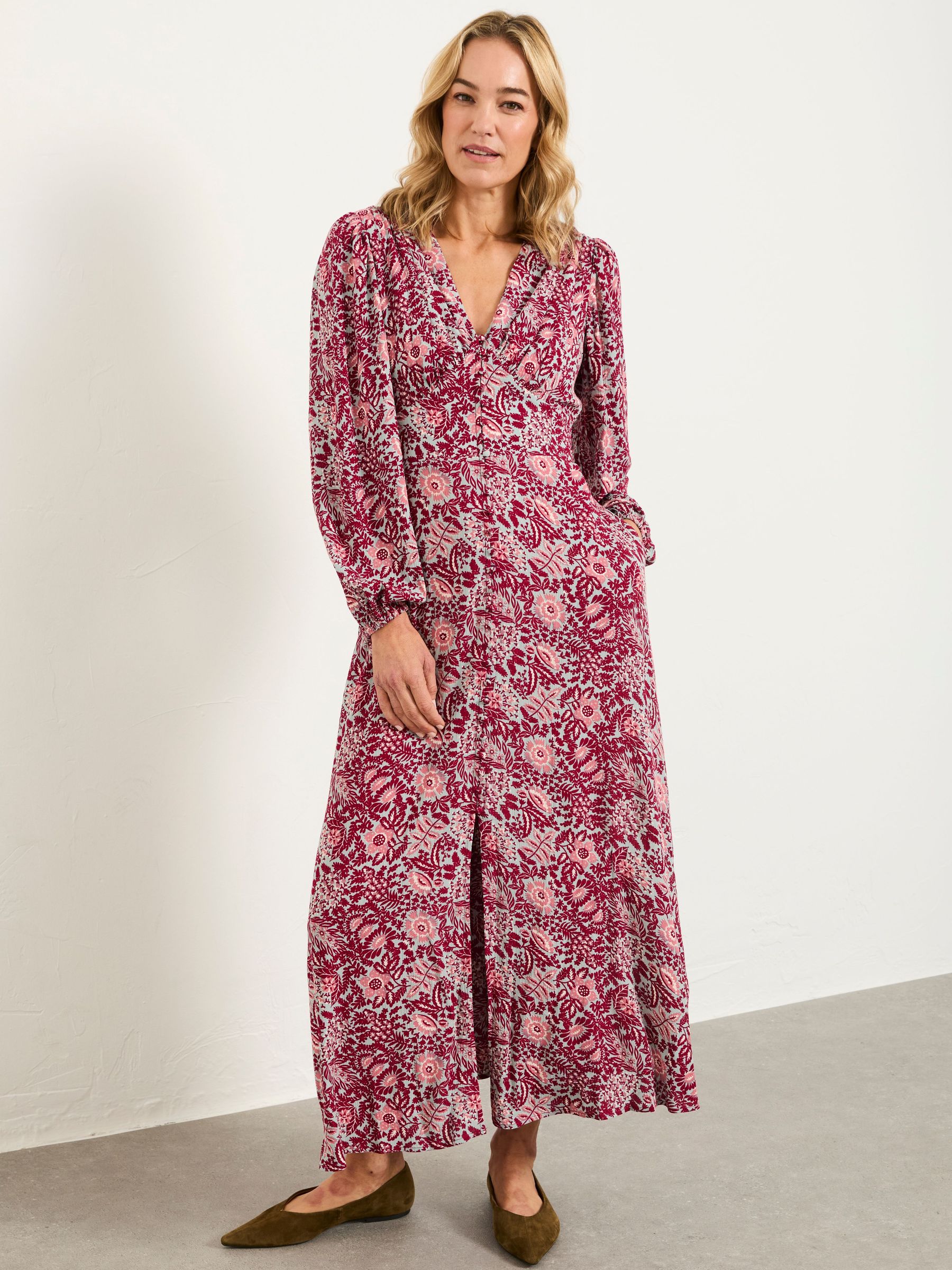 Livvy Plum Purple Spriggy Ditsy Petite Midi Dress (W83557) | £69