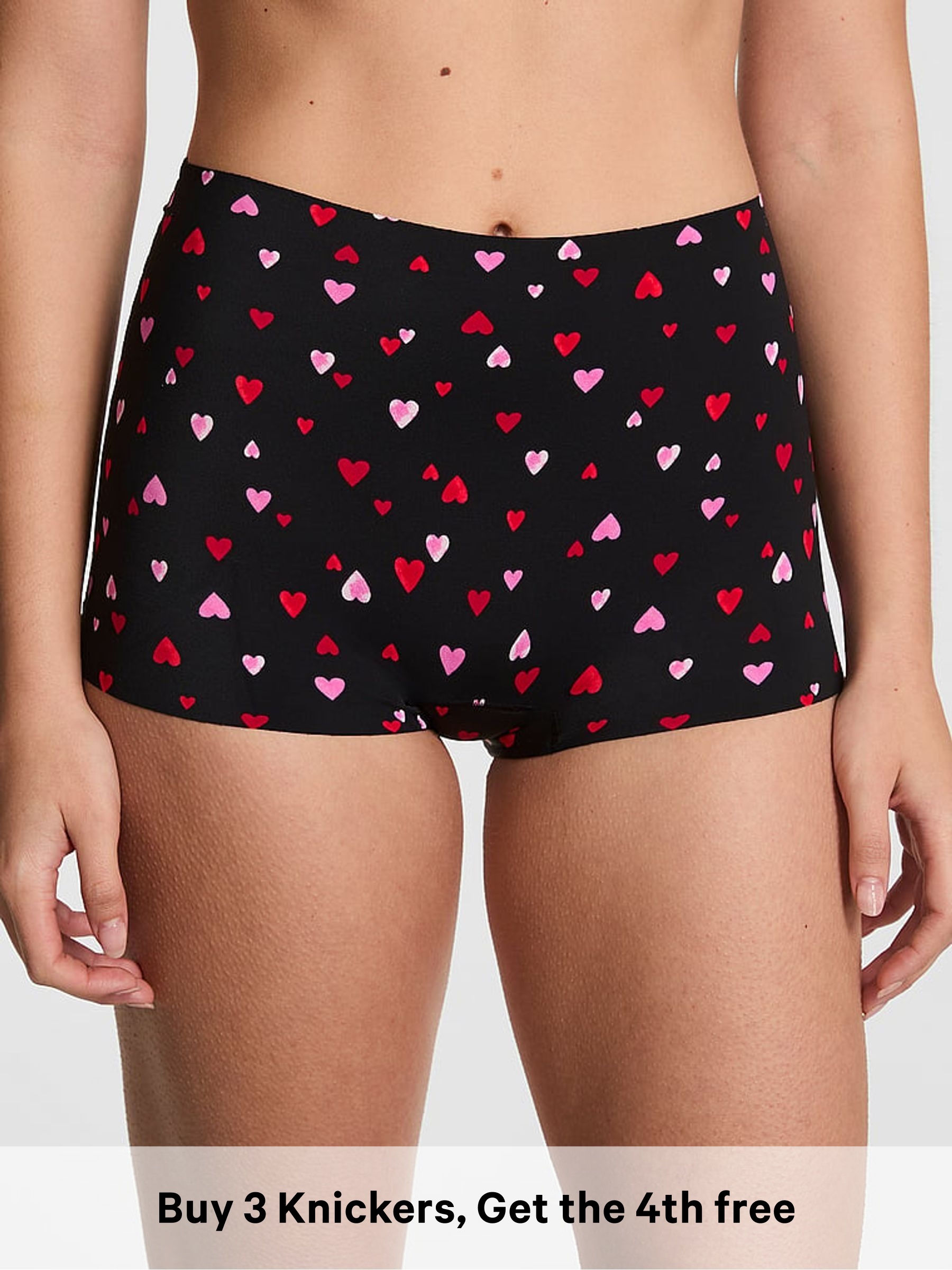 Black Heart Print Short No Show Knickers (Y01568) | £10