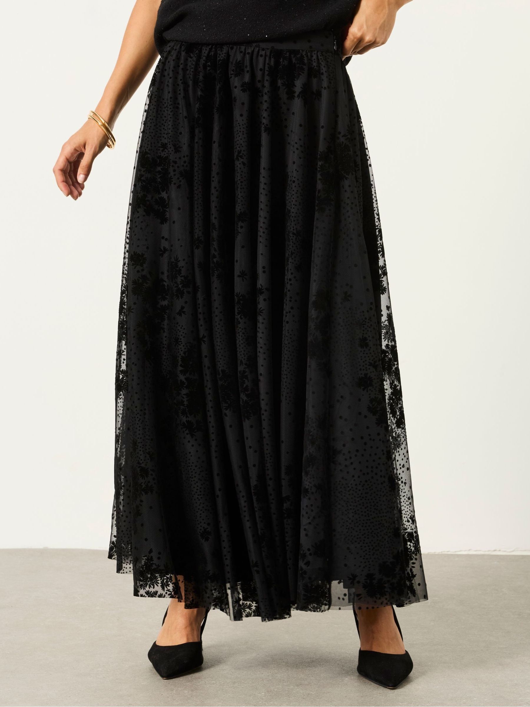 Black - Spot Skirt