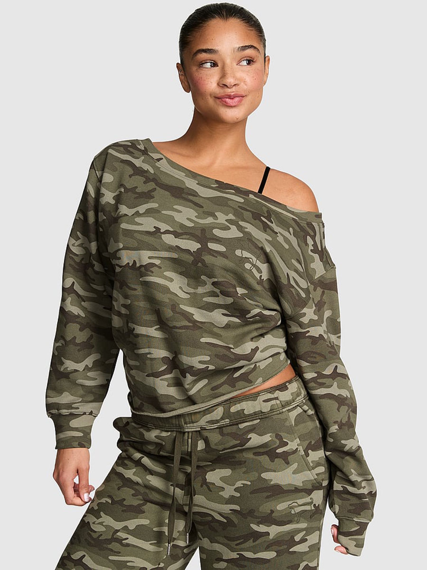 Green Camo - Off The Shoulder Fleece Sweatshirt