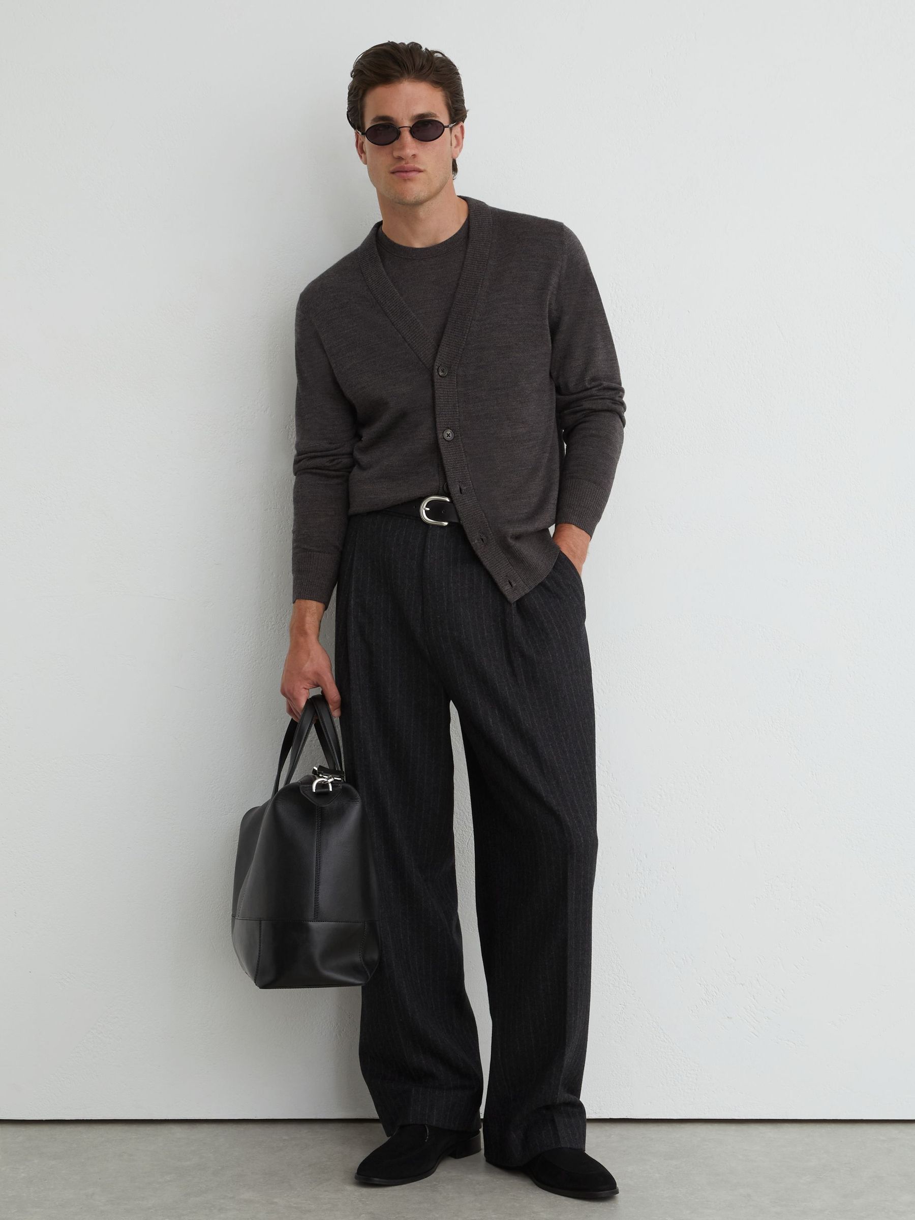 Dark Wicker Brown - Regular Merino Wool V-neck Cardigan