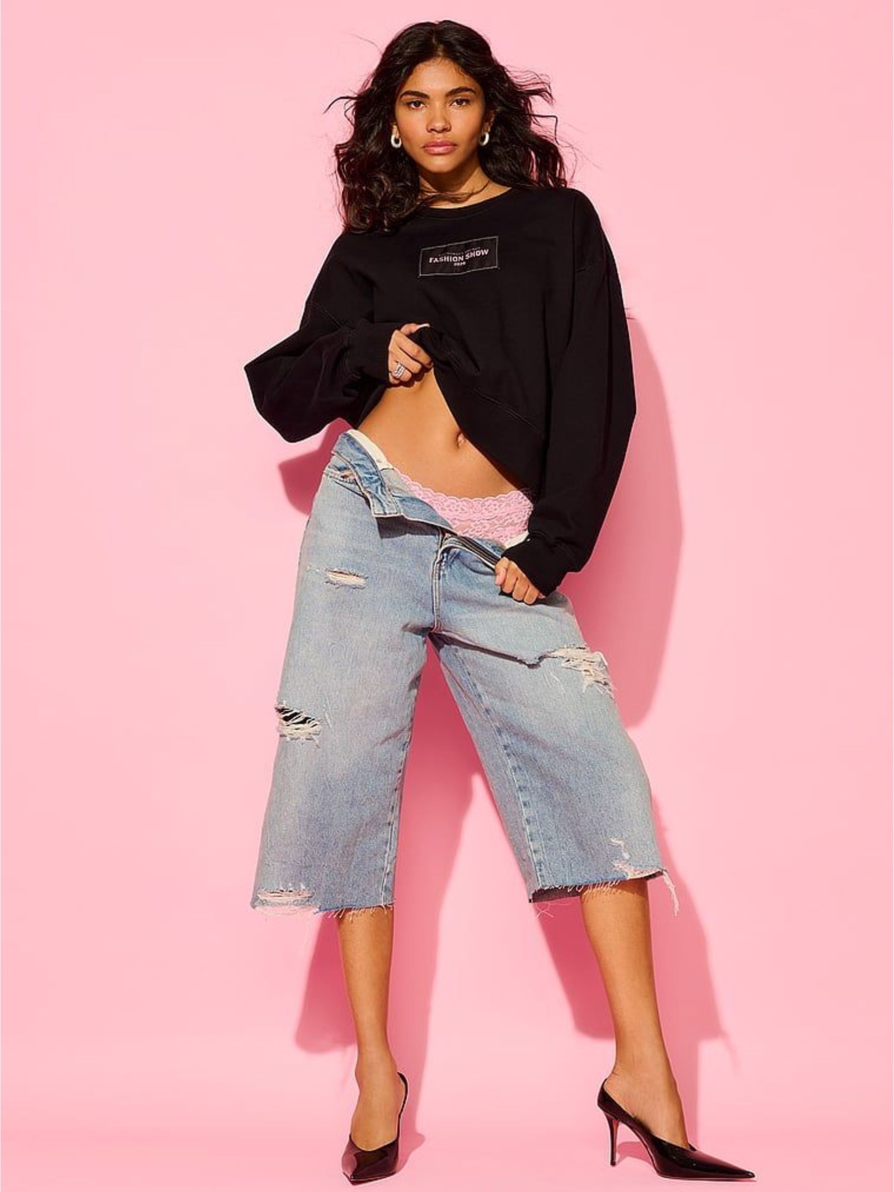 Black - Fashion Show Cropped Crewneck Sweatshirt