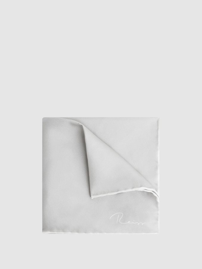 Plain Silk Pocket Square in Silver (261689) | €55