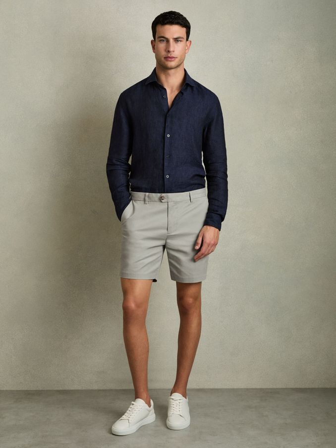 Modern Fit Cotton Blend Chino Shorts in Soft Sage (269155) | US$44
