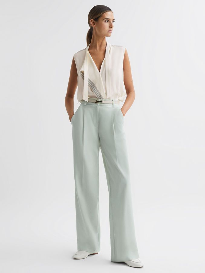 Striped Sleeveless Shell Top in Ivory (325770) | €57