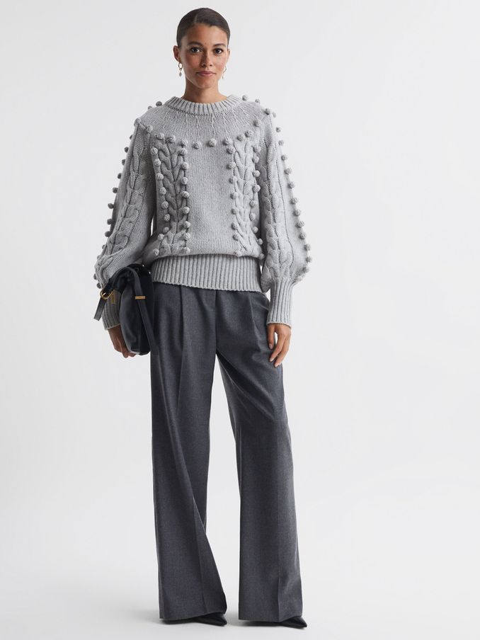 Joslin Wollpullover mit Rundhalsausschnitt und Bommel in Grau meliert​​​​​​​ (357352) | 373 €
