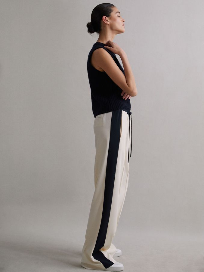 Wide Leg Contrast Stripe Drawstring Trousers in Cream (423597) | US$110
